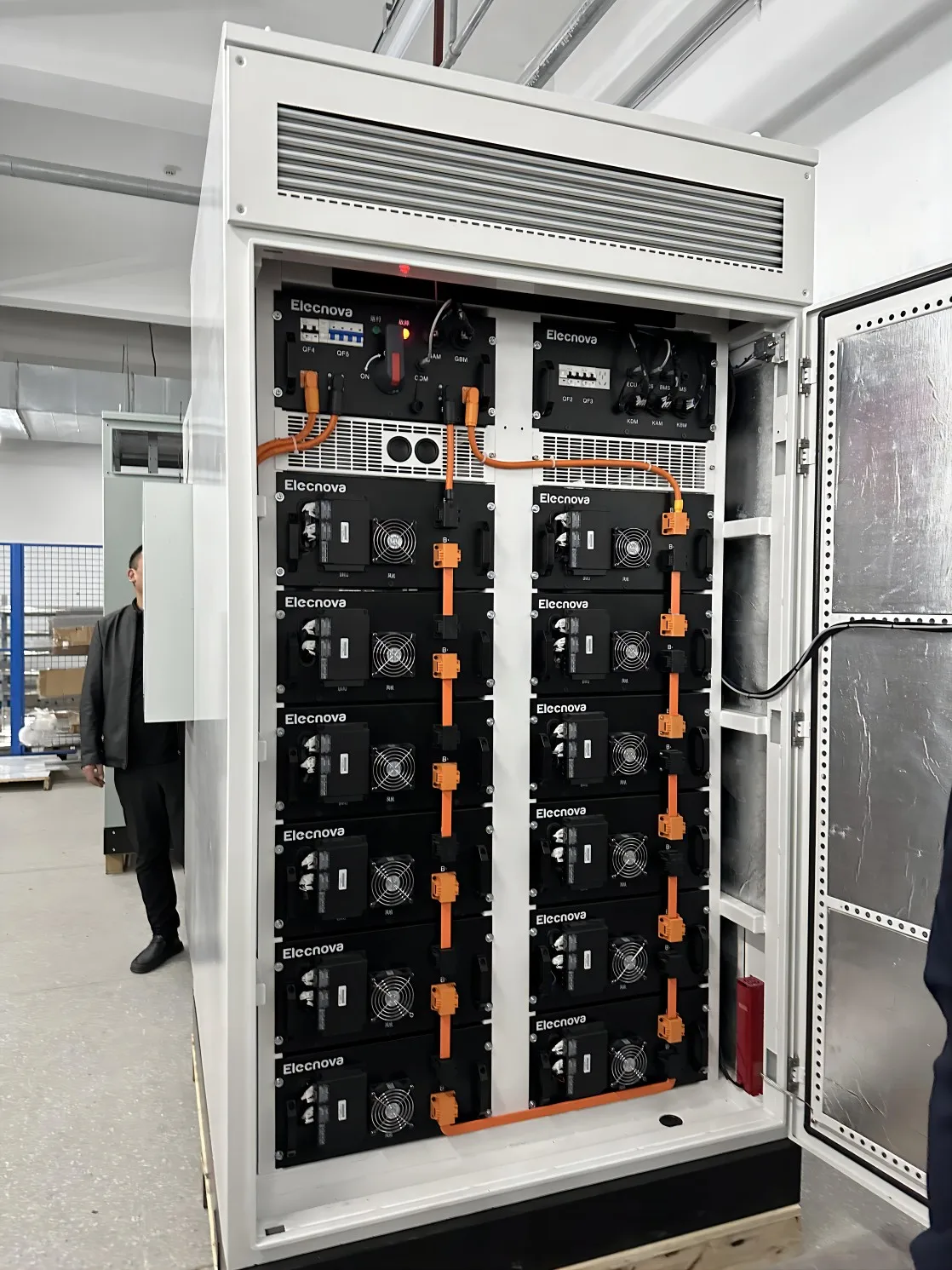 Elecnova 100kW Container BESS - Hybrid Inverter & Li Battery All-in-One Air Cooling