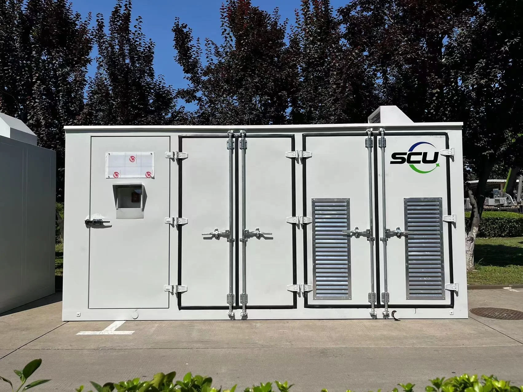 40ft Containerized Hybrid Grid Microgrid ESS BESS with LiFePO4 Batteries SCU