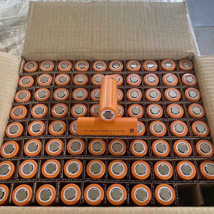 Rechargeable Lithium Li Ion 21700 Battery 3.6V 3.7V 5000mAh 3C 15A 18Wh High-Capacity Power Cell for Electric Vehicles Power Tools Consumer Electronics KXD